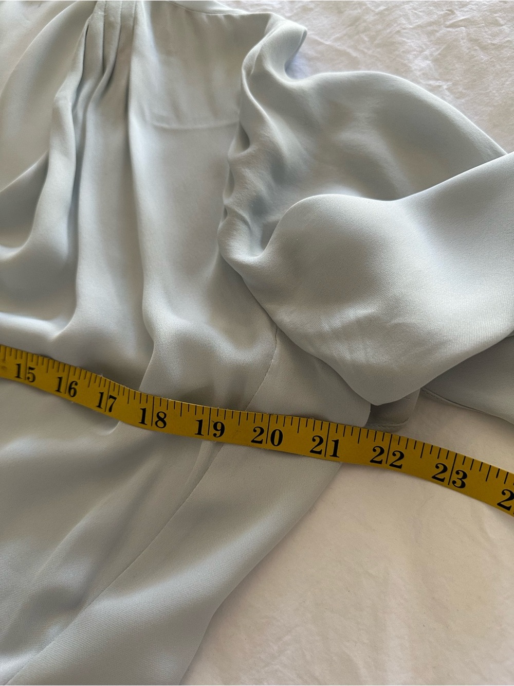 Elie Tahari Pale Blue Draped V-Neck Flutter Sleeve Silk Blouse, size large - Picture 15 of 17